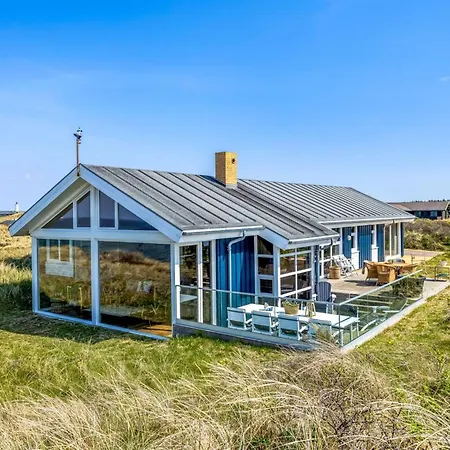 Aster Hirtshals