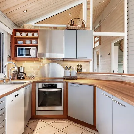 Aster - 150m From The Sea By Interhome *